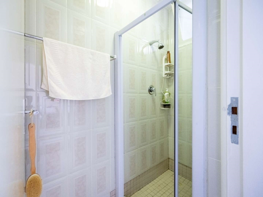 2 Bedroom Property for Sale in Sea Point Western Cape